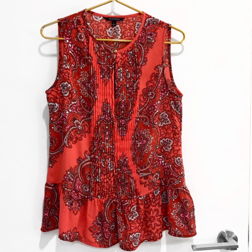 **Banana Republic Paisley Coral Sleeveless Top**